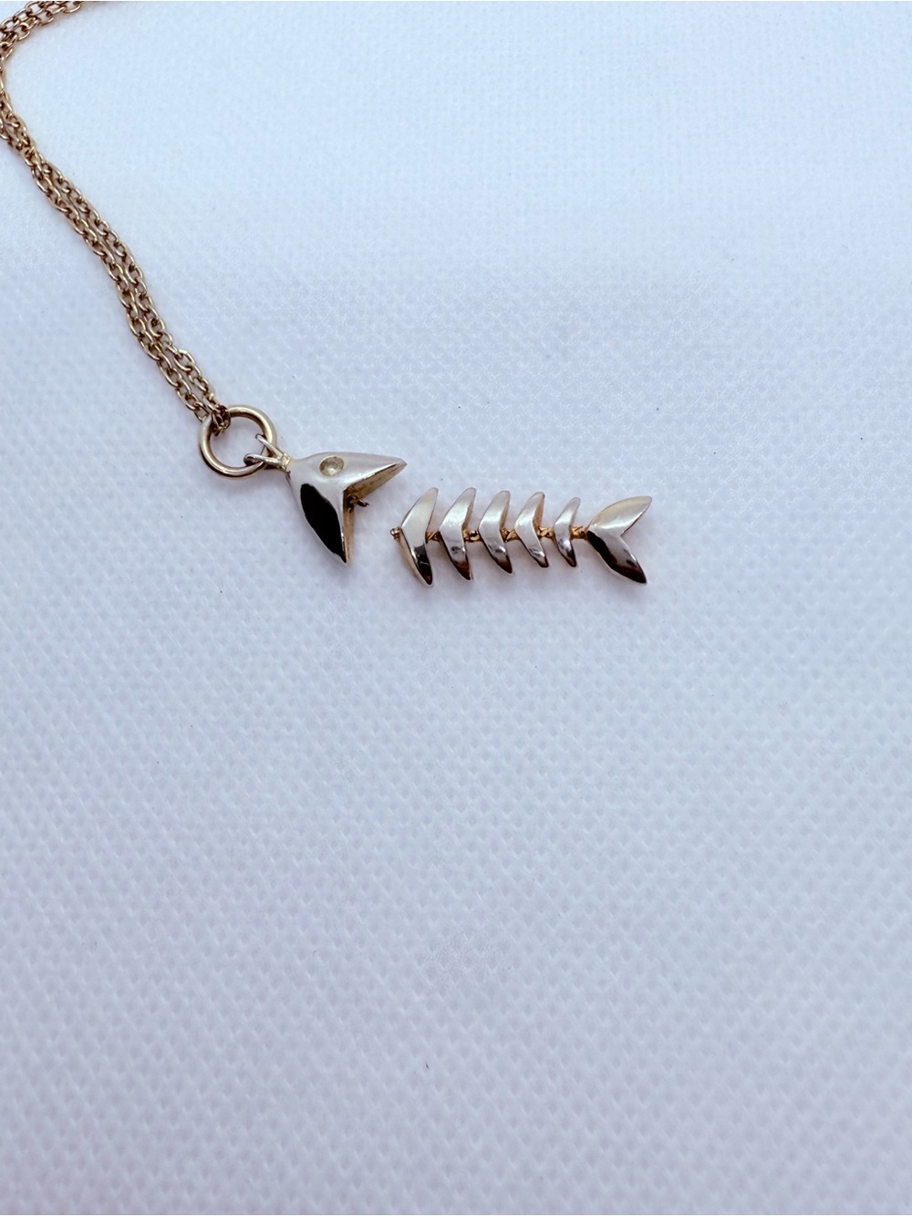 Gold Fishbone Pendant Necklace - Women Jewelry Can you fix it?